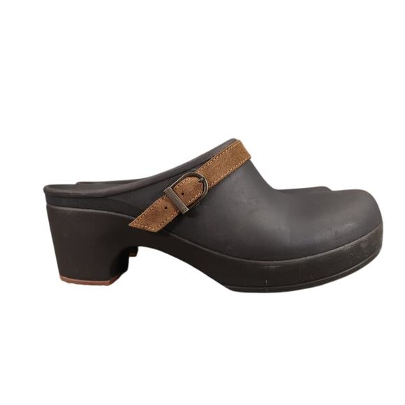 Crocs Shoe Women 9 Clog Slip On Comfort Fashion Rubber Leather Strap Brown Sarah - Picture 2 of 16